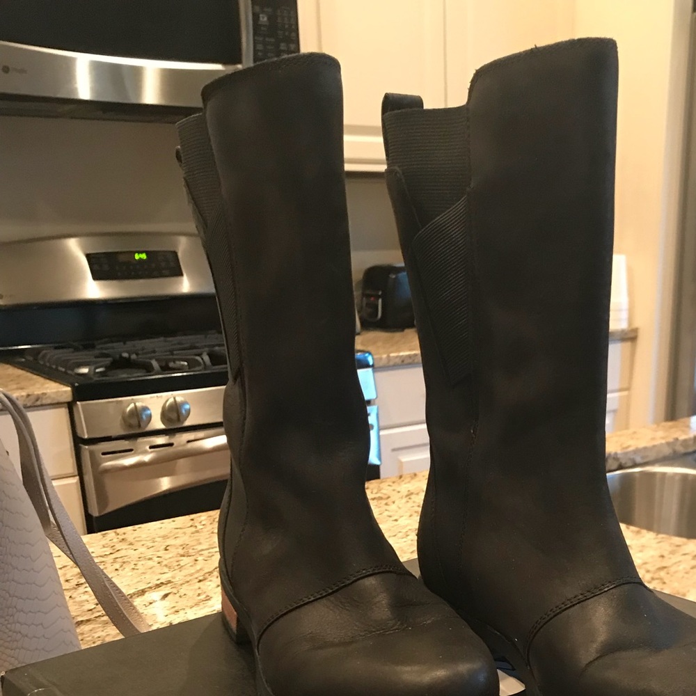 Sorel Emelie mid boot